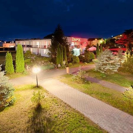 Отель Bispol Trzebiatow  Экстерьер фото